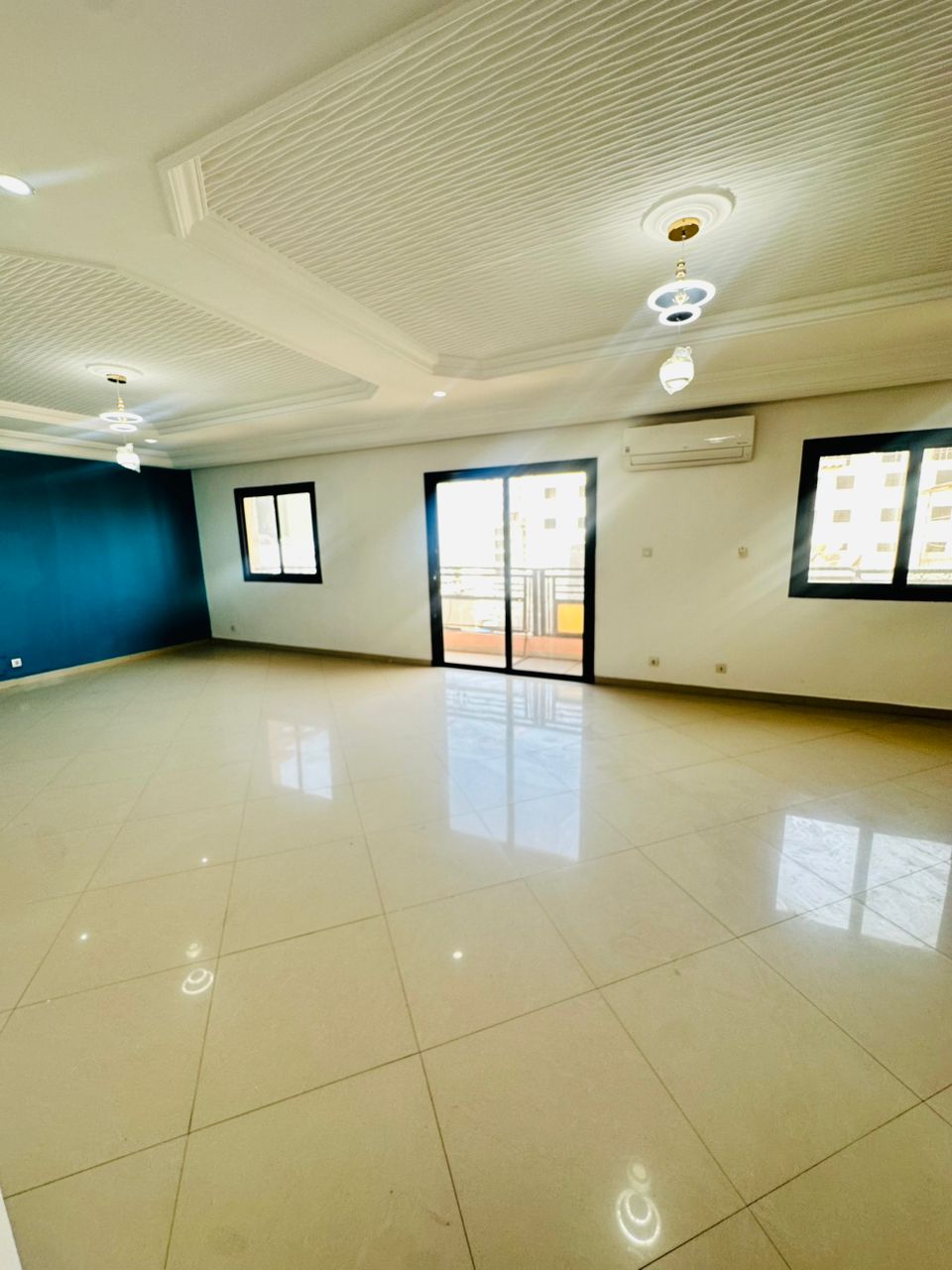 Appartement F4 Standing Mamelles Corniche